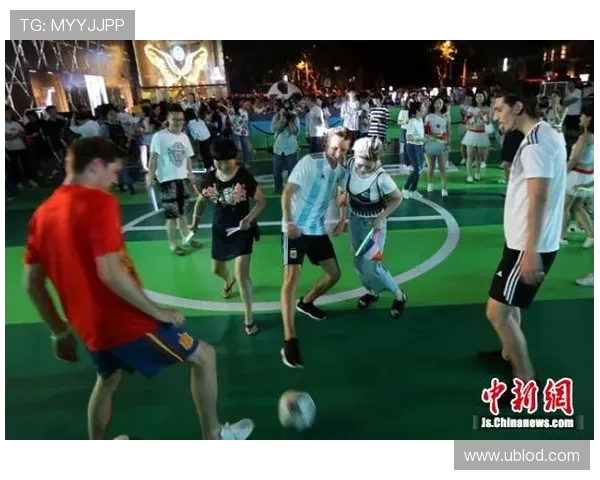 耐克世界杯特别版燃情绿茵场潮流风暴全解析时尚科技与激情荣耀之